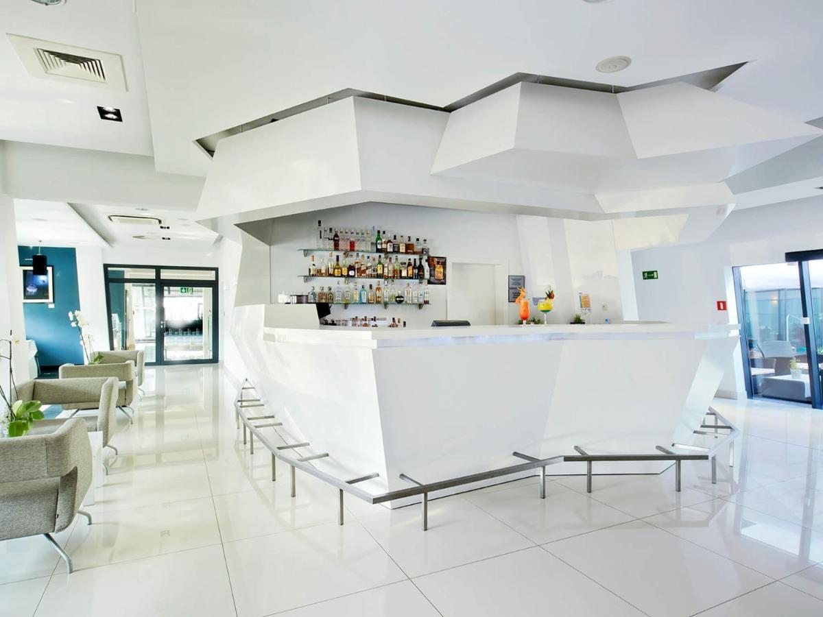 Vacationclub - Marine Hotel Apartament 214 코워브제크 외부 사진