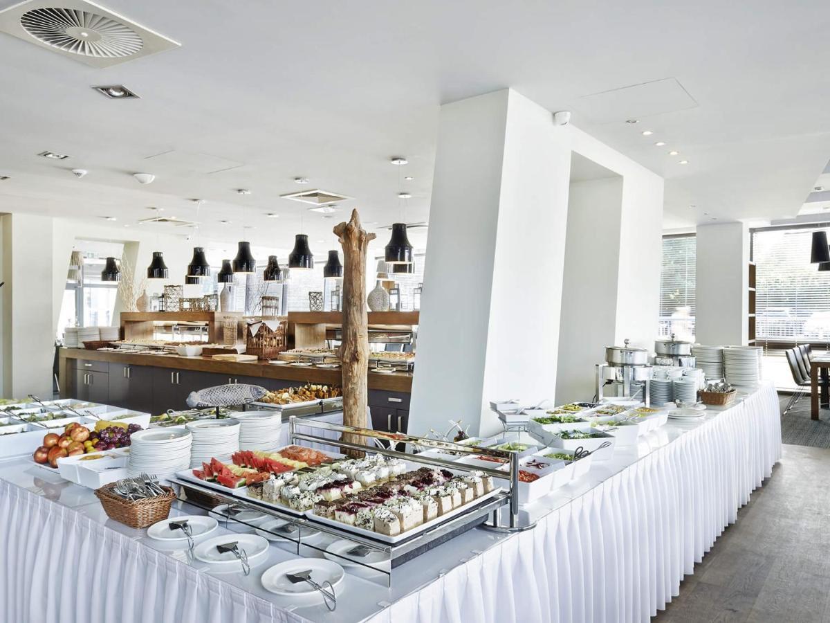 Vacationclub - Marine Hotel Apartament 214 코워브제크 외부 사진