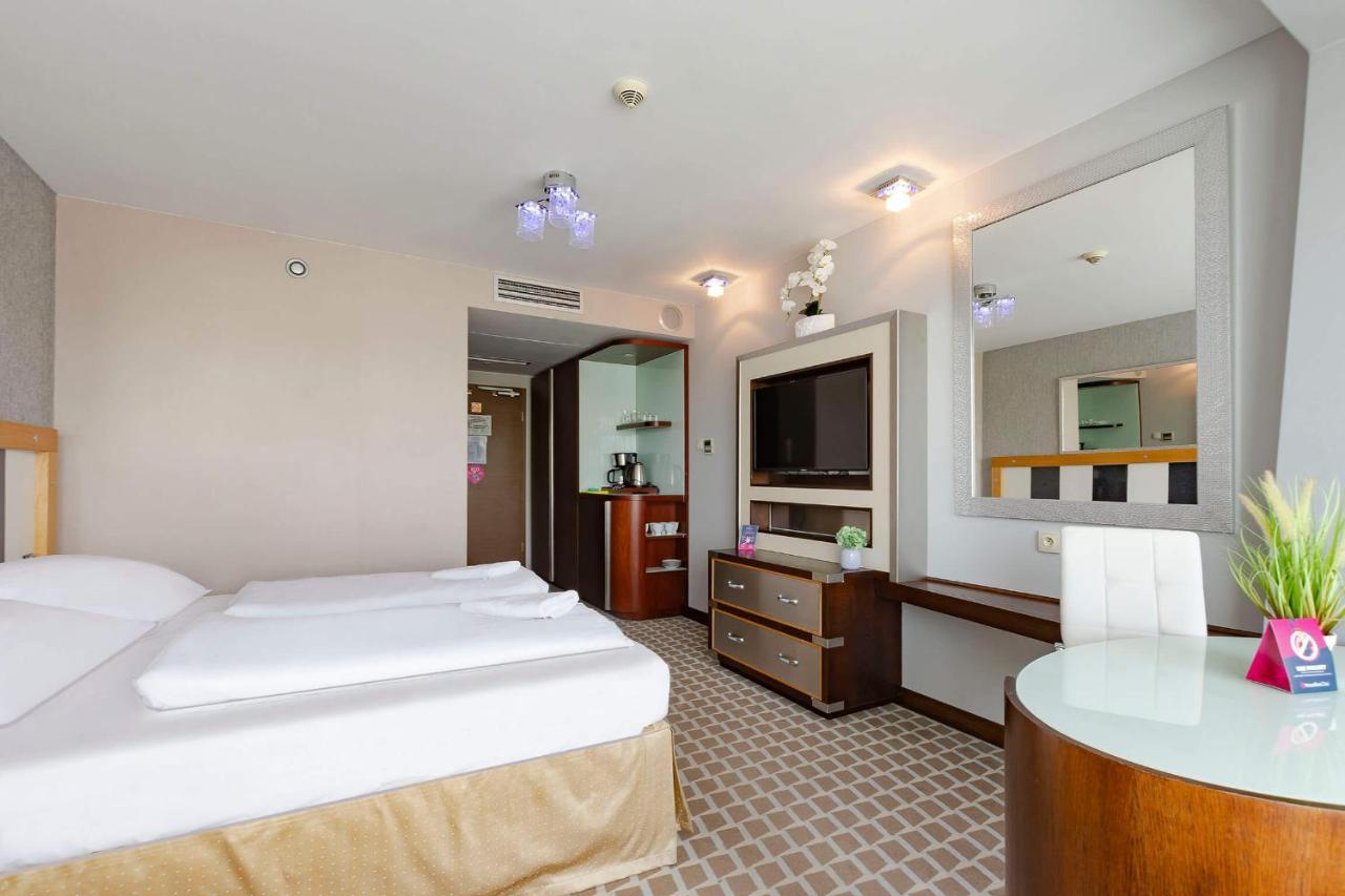Vacationclub - Marine Hotel Apartament 214 코워브제크 외부 사진