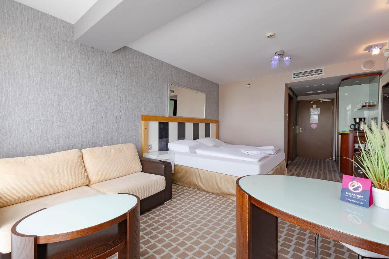 Vacationclub - Marine Hotel Apartament 214 코워브제크 외부 사진